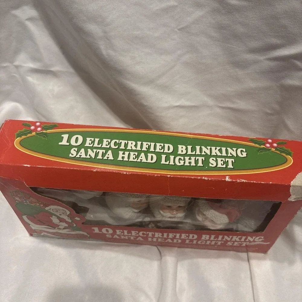 Vintage 10 Electrified Blinking Santa Head Christmas Light Set (1993) - NEW